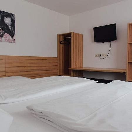 Hotel Drei Kreuz Salzburg Ngoại thất bức ảnh