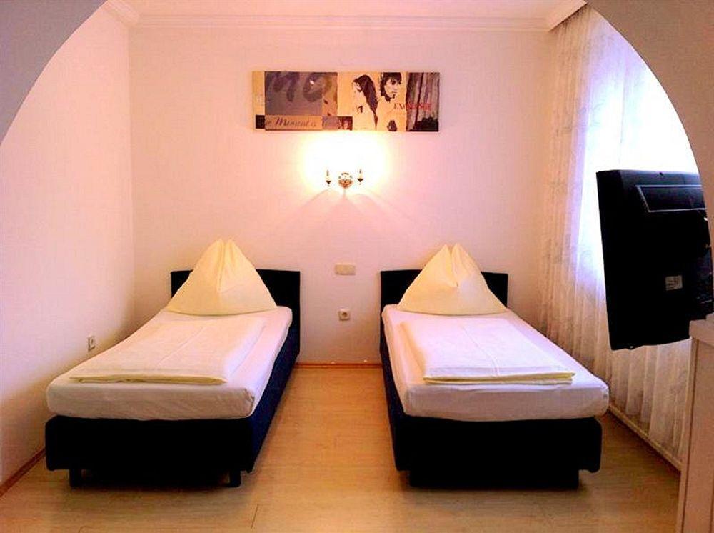 Hotel Drei Kreuz Salzburg Ngoại thất bức ảnh
